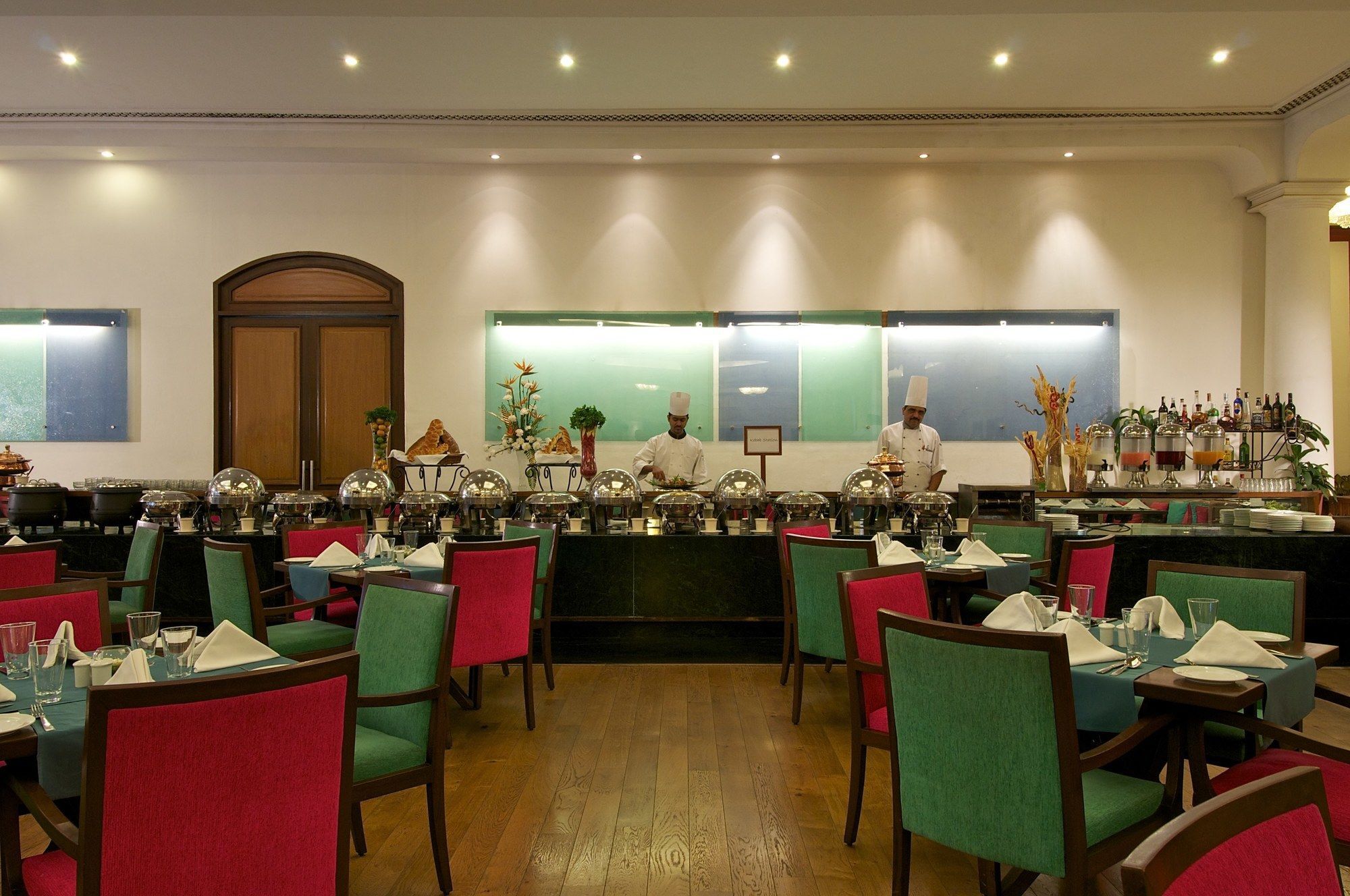 Taj Mahal Lucknow Hotel Ngoại thất bức ảnh