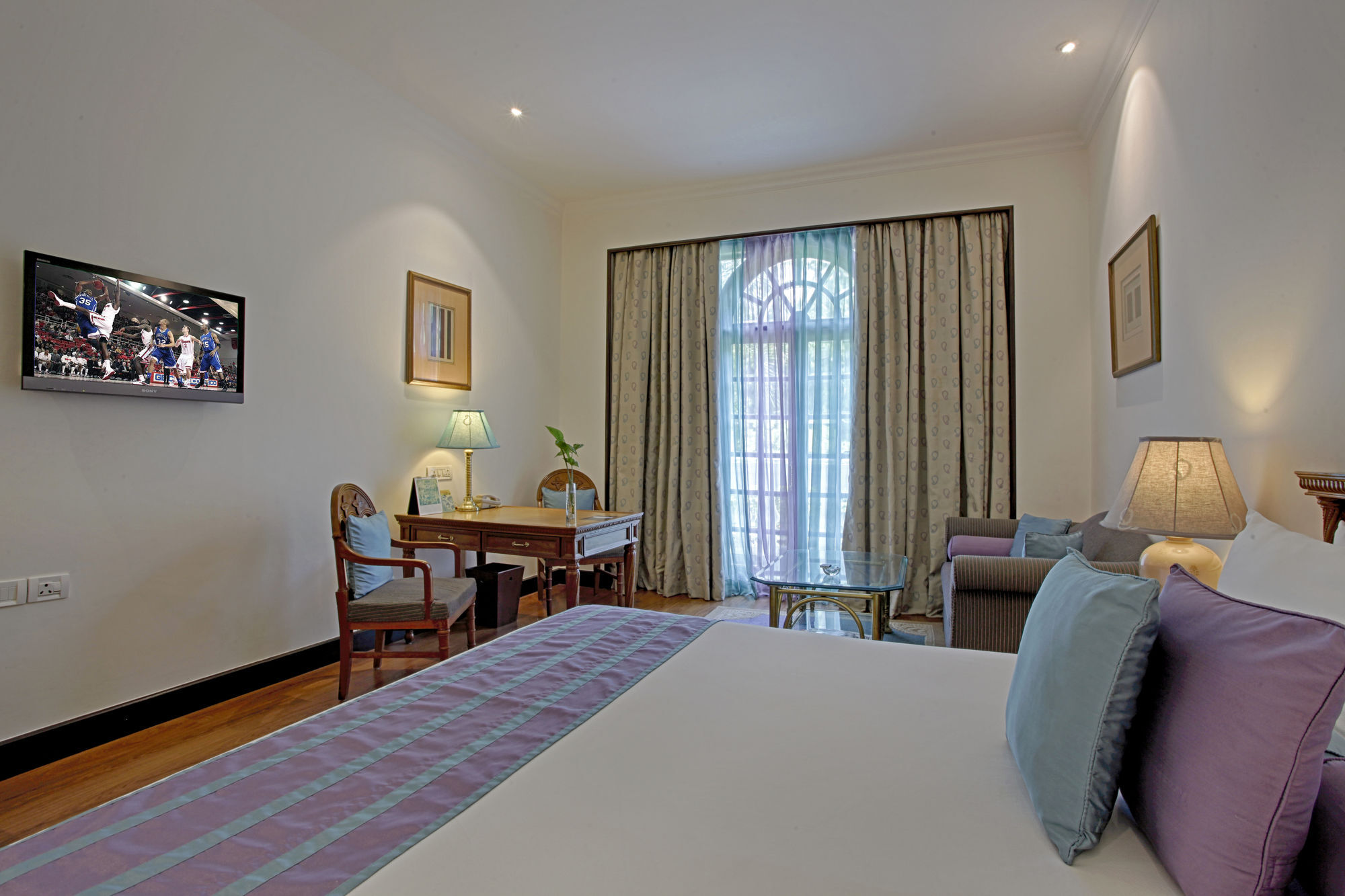 Taj Mahal Lucknow Hotel Ngoại thất bức ảnh
